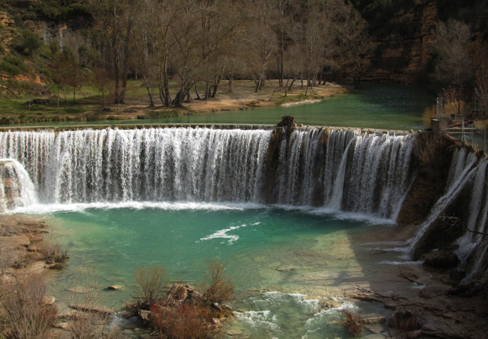 Alquezar Aragona - Huesca visuel 2/3 Alquezar Aragona - Huesca visuel 2/3