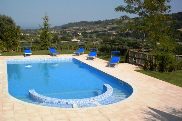 Countryhouse Il Girasole Marche - Massignano visuel 3/7 Countryhouse Il Girasole Marche - Massignano visuel 3/7