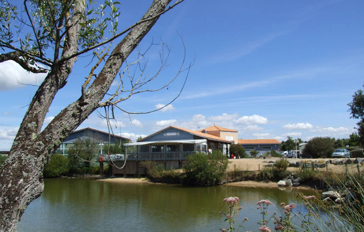 Domaine Résidentiel de plein-air L'Etang de Besse Paesi della Loira - Saint-Hilaire-de-Riez visuel 15/15 Domaine Résidentiel de plein-air L'Etang de Besse Paesi della Loira - Saint-Hilaire-de-Riez visuel 15/15