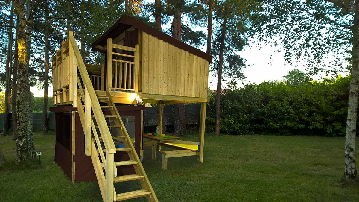 Domaine du Coq Rouge Domaine Naturiste - Limosino - Collonges la Rouge visuel 1/9 Domaine du Coq Rouge Domaine Naturiste - Limosino - Collonges la Rouge visuel 1/9