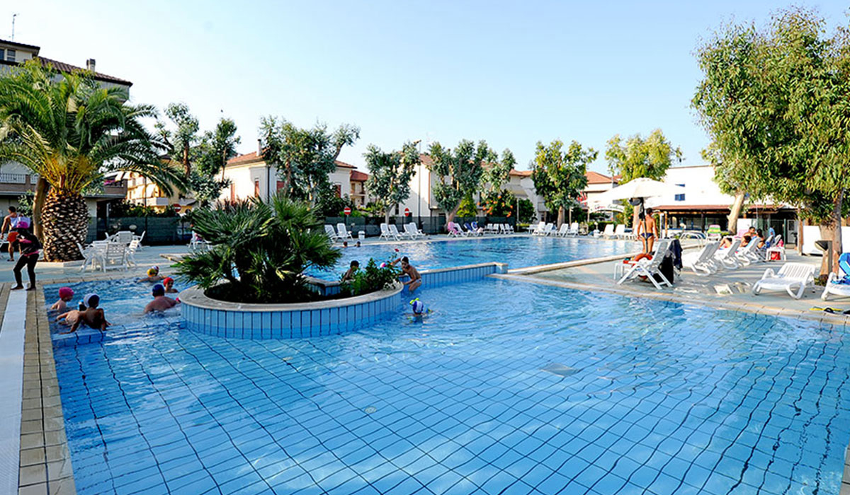 Eucaliptus Abruzzo - Alba Adriatica visuel 1/3 Eucaliptus Abruzzo - Alba Adriatica visuel 1/3