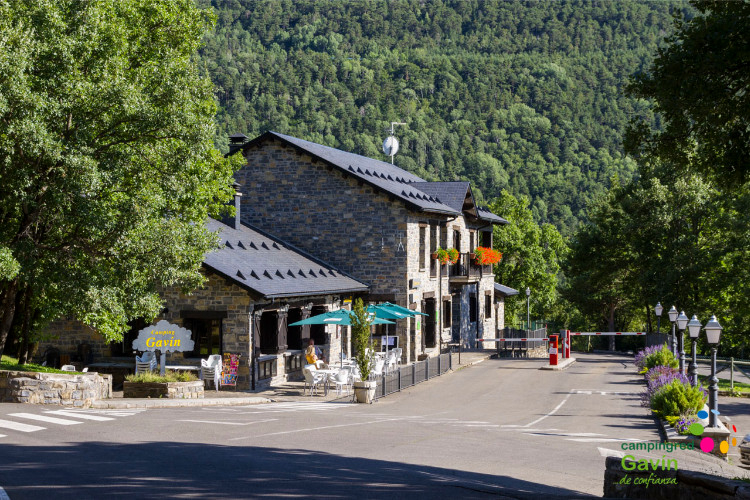 Gavín Aragona - Huesca visuel 10/10 Gavín Aragona - Huesca visuel 10/10