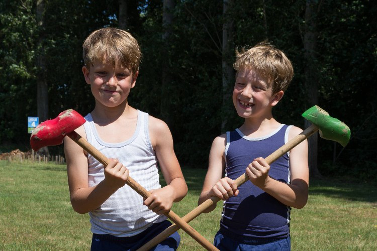 Houtum Anversa - Kasterlee visuel 6/7 Houtum Anversa - Kasterlee visuel 6/7