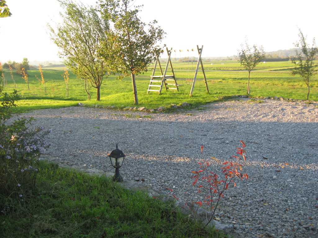 Kmetija na Meji Carniola interna - Pivka visuel 2/3