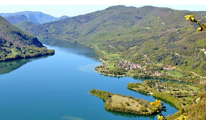 La Presqu'île du Jura Rodano-Alpi - Chancia visuel 2/3 La Presqu'île du Jura Rodano-Alpi - Chancia visuel 2/3