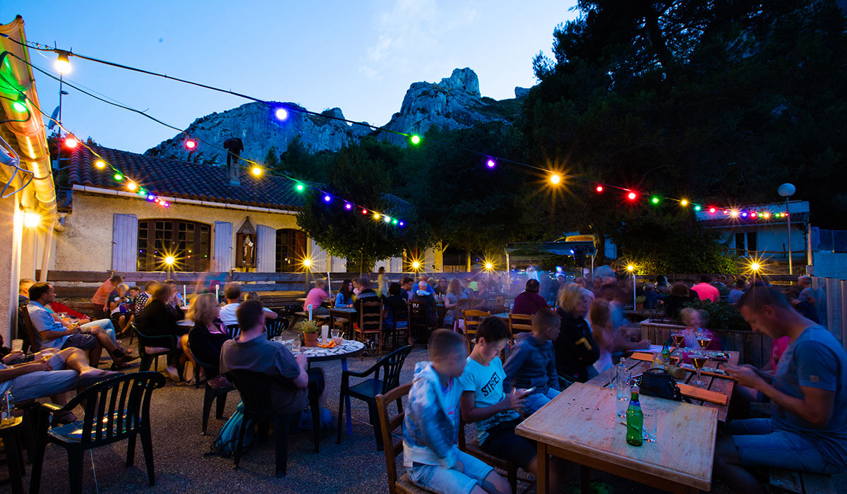 La Vallée Heureuse Provenza-Alpi-Costa Azzurra - Orgon visuel 12/29 La Vallée Heureuse Provenza-Alpi-Costa Azzurra - Orgon visuel 12/29