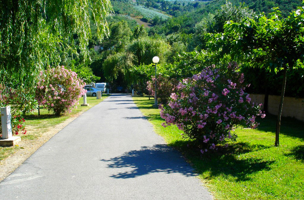 Le Parc des Monges Provenza-Alpi-Costa Azzurra - Auribeau-sur-Siagne visuel 23/27 Le Parc des Monges Provenza-Alpi-Costa Azzurra - Auribeau-sur-Siagne visuel 23/27