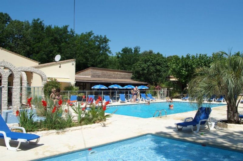 Les Genêts d'Or Linguadoca-Rossiglione - Bagnols-sur-Cèze visuel 1/1 Les Genêts d'Or Linguadoca-Rossiglione - Bagnols-sur-Cèze visuel 1/1