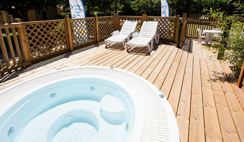 Les Rives du Lubéron Provenza-Alpi-Costa Azzurra - Cheval-Blanc visuel 2/17 Les Rives du Lubéron Provenza-Alpi-Costa Azzurra - Cheval-Blanc visuel 2/17