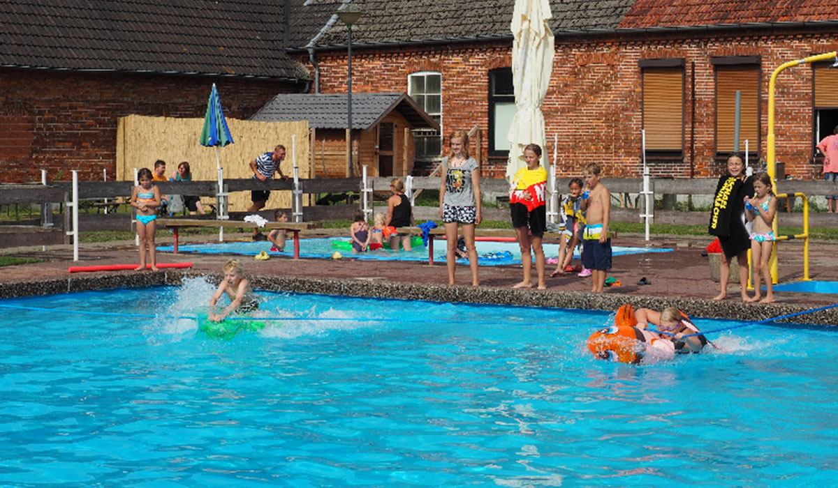 Märchencamping Bassa Sassonia - stuhr visuel 2/3 Märchencamping Bassa Sassonia - stuhr visuel 2/3