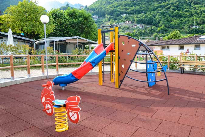 Pilù Lombardia - Anfo visuel 2/3 Pilù Lombardia - Anfo visuel 2/3