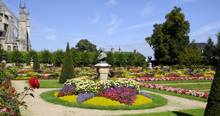 Robinson Centro-Valle della Loira - Bourges visuel 16/17 Robinson Centro-Valle della Loira - Bourges visuel 16/17