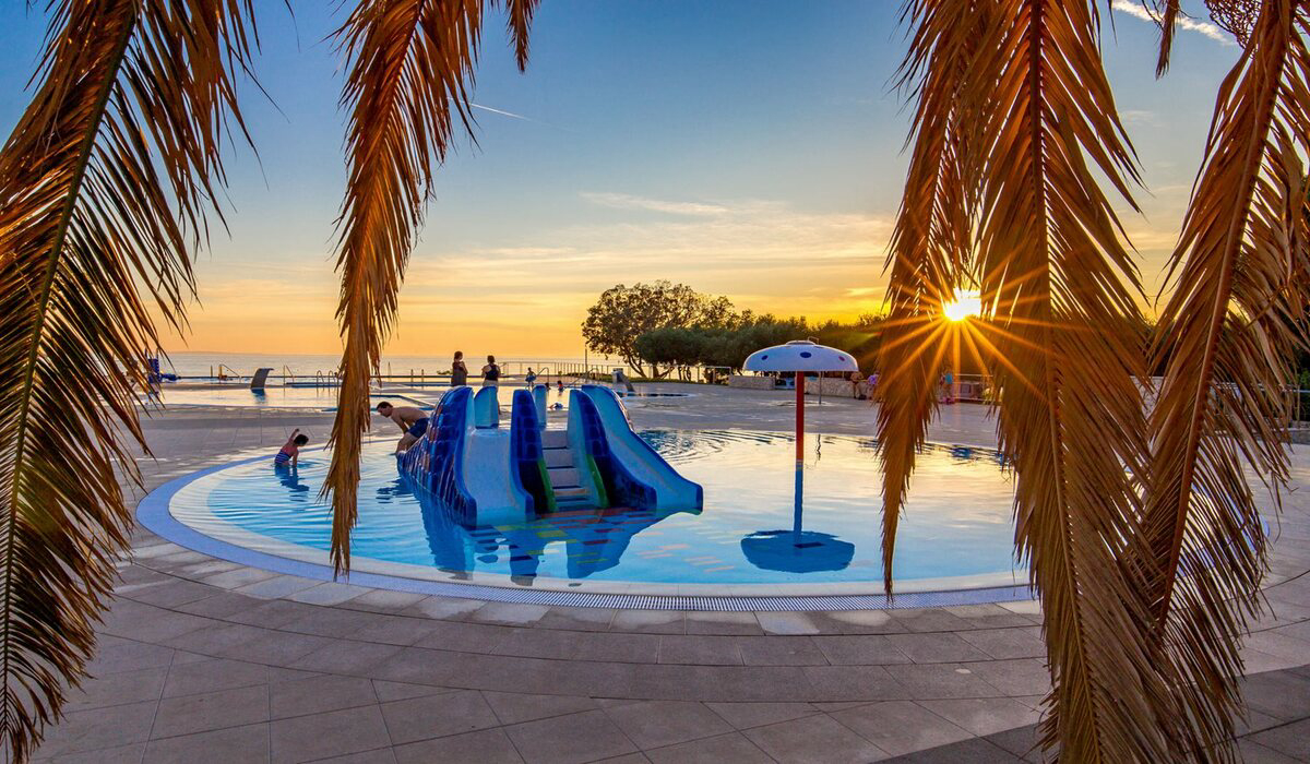 Strasko Dalmazia - Novalja visuel 4/11 Strasko Dalmazia - Novalja visuel 4/11