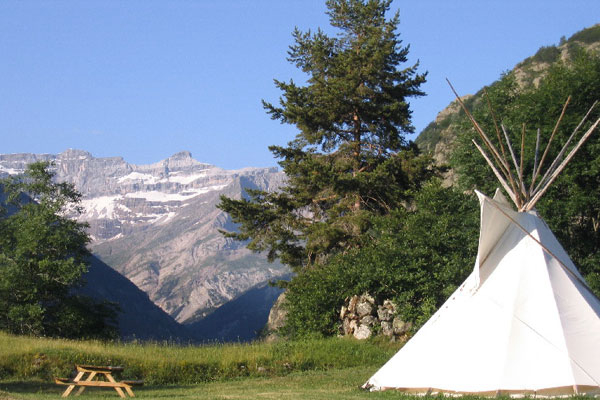 Tipis Indiens Midi-Pirenei - Gavarnie visuel 1/1 Tipis Indiens Midi-Pirenei - Gavarnie visuel 1/1