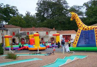 Château de la Forêt Paesi della Loira - Saint-Julien-des-Landes visuel 8/10 Château de la Forêt Paesi della Loira - Saint-Julien-des-Landes visuel 8/10