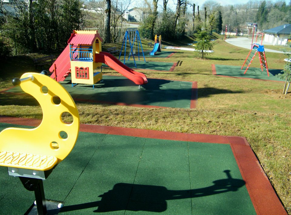 Camping des Sources Chaudes Midi-Pirenei - Lacaune visuel 3/9 Camping des Sources Chaudes Midi-Pirenei - Lacaune visuel 3/9