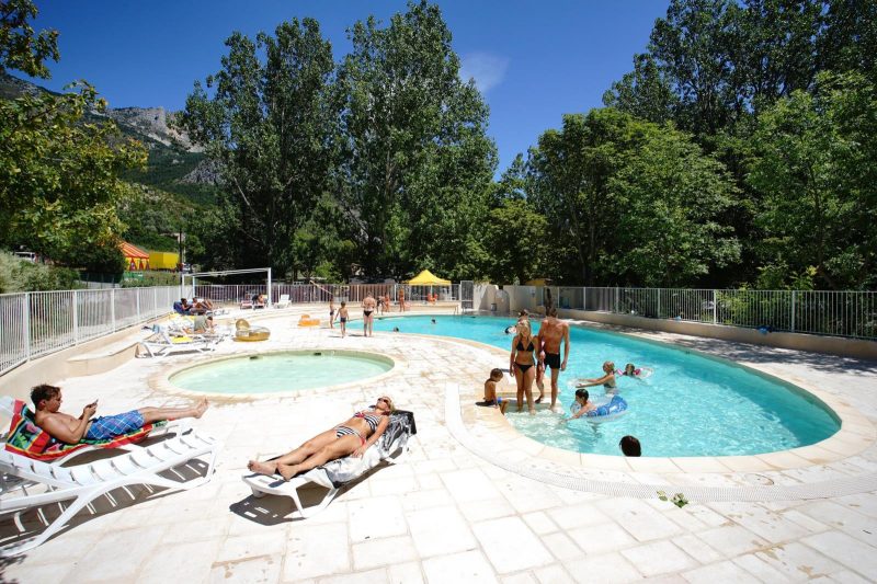 Domaine Chasteuil-Provence Provenza-Alpi-Costa Azzurra - Castellane visuel 1/10 Domaine Chasteuil-Provence Provenza-Alpi-Costa Azzurra - Castellane visuel 1/10