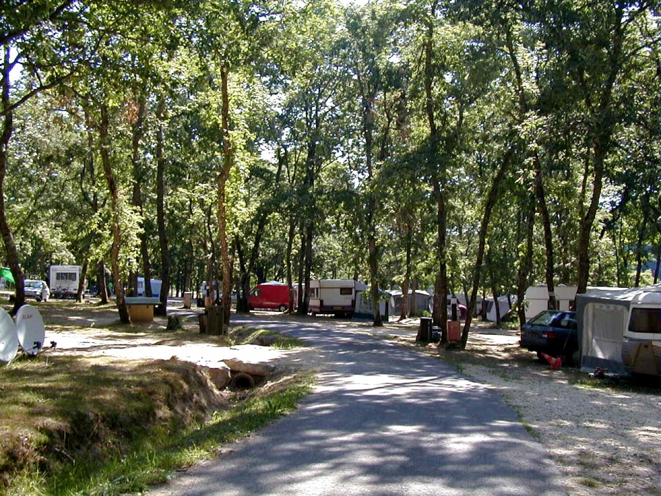 Camping du Lac de Neufont Aquitania - Saint-Amand-de-Vergt visuel 5/7 Camping du Lac de Neufont Aquitania - Saint-Amand-de-Vergt visuel 5/7