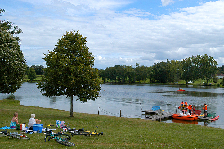 Camping du Lac Mondon Limosino - Cromac visuel 4/5 Camping du Lac Mondon Limosino - Cromac visuel 4/5