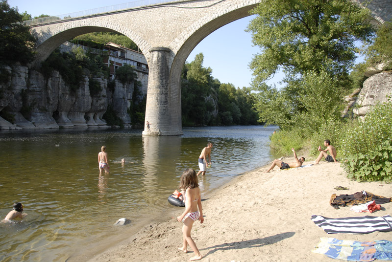 Camping du Pont Rodano-Alpi - Pradons visuel 6/6 Camping du Pont Rodano-Alpi - Pradons visuel 6/6