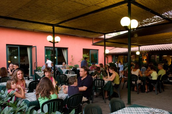 Flaminio Village Camping Bungalow Park Lazio - Rome visuel 8/11 Flaminio Village Camping Bungalow Park Lazio - Rome visuel 8/11