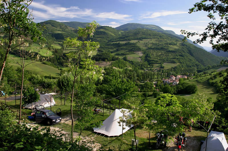 Il Collaccio Umbria - Preci visuel 8/9 Il Collaccio Umbria - Preci visuel 8/9