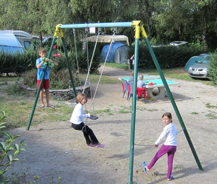 Le Bord du Lac Rodano-Alpi - Bilieu visuel 2/4 Le Bord du Lac Rodano-Alpi - Bilieu visuel 2/4