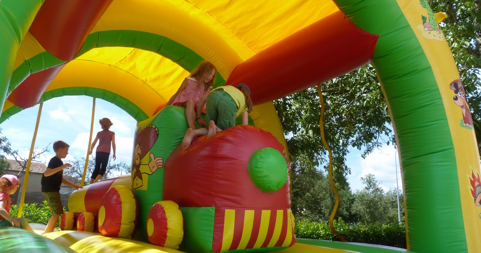 Le Chapeau Chinois Franca Contea - Villersexel visuel 7/8 Le Chapeau Chinois Franca Contea - Villersexel visuel 7/8