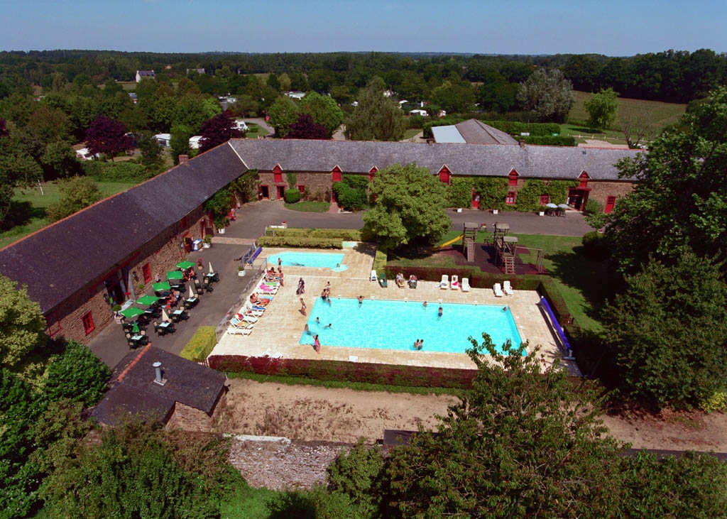 Le Domaine du Logis Bretagna - La Chapelle-aux-Filtzméens visuel 2/17 Le Domaine du Logis Bretagna - La Chapelle-aux-Filtzméens visuel 2/17