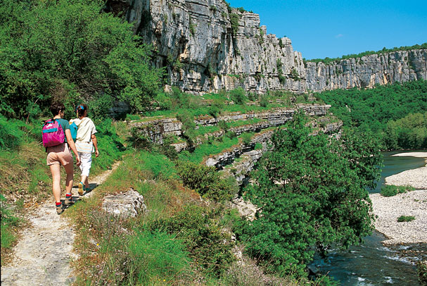 Le Riviera Rodano-Alpi - Sampzon visuel 9/11 Le Riviera Rodano-Alpi - Sampzon visuel 9/11