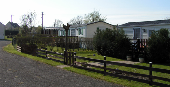 Les Acacias Île-de-France - Beton-Bazoches visuel 1/2 Les Acacias Île-de-France - Beton-Bazoches visuel 1/2