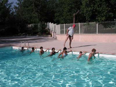 Les Bonnets Provenza-Alpi-Costa Azzurra - Neffes visuel 2/9 Les Bonnets Provenza-Alpi-Costa Azzurra - Neffes visuel 2/9