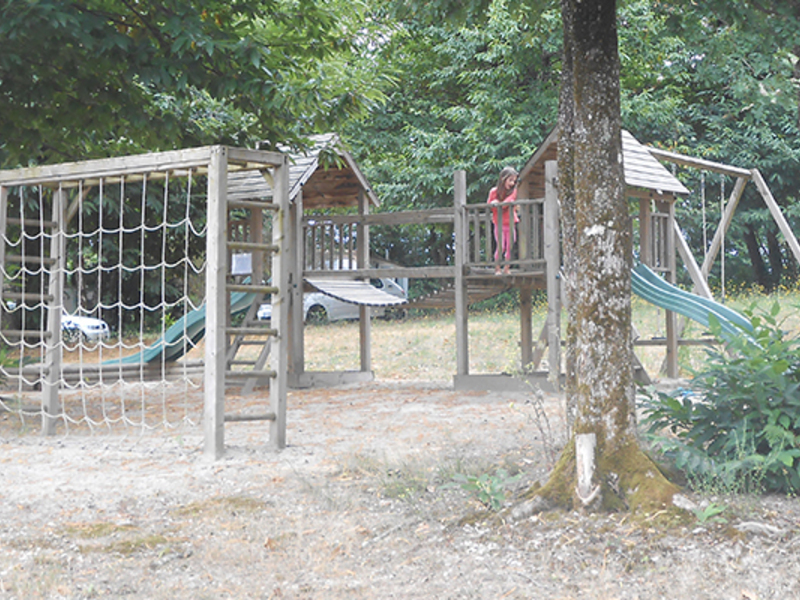 Les Châtaigniers Poitou-Charentes - Brossac visuel 5/9 Les Châtaigniers Poitou-Charentes - Brossac visuel 5/9