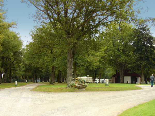 Les Etangs Centro-Valle della Loira - Aubigny-sur-Nère visuel 7/10 Les Etangs Centro-Valle della Loira - Aubigny-sur-Nère visuel 7/10