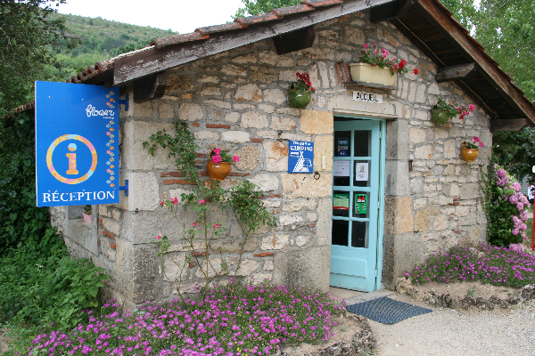 Les Gorges de l'Aveyron Midi-Pirenei - Saint-Antonin-Noble-Val visuel 4/14 Les Gorges de l'Aveyron Midi-Pirenei - Saint-Antonin-Noble-Val visuel 4/14
