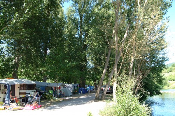 Canoë Gorges du Tarn Midi-Pirenei - Rivière-sur-Tarn visuel 5/11 Canoë Gorges du Tarn Midi-Pirenei - Rivière-sur-Tarn visuel 5/11
