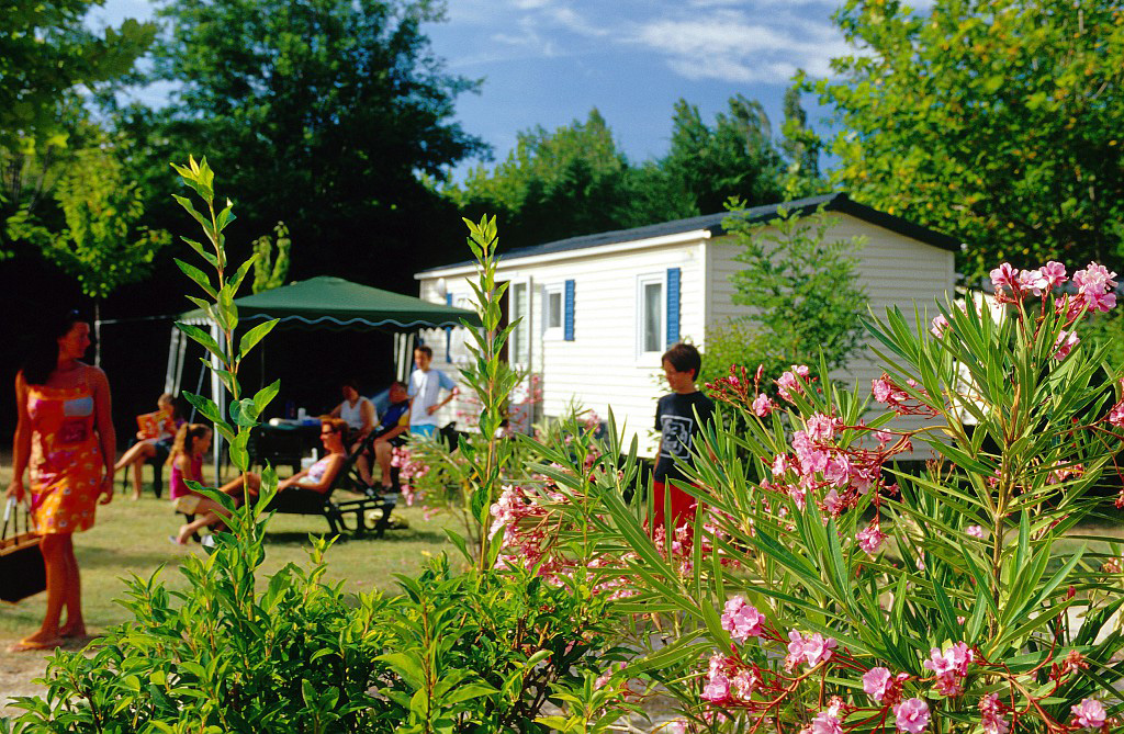 Les Rives du Lubéron Provenza-Alpi-Costa Azzurra - Cheval-Blanc visuel 8/17 Les Rives du Lubéron Provenza-Alpi-Costa Azzurra - Cheval-Blanc visuel 8/17