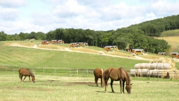 Les Roulottes d'Escapa Midi-Pirenei - Estipouy visuel 10/10 Les Roulottes d'Escapa Midi-Pirenei - Estipouy visuel 10/10