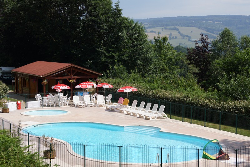 L'ESTAP Midi-Pirenei - Albine visuel 1/1 L'ESTAP Midi-Pirenei - Albine visuel 1/1