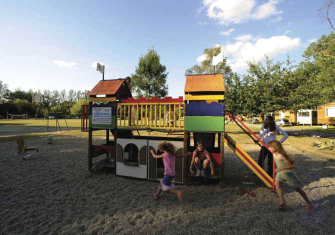 l'Ile du Pont Midi-Pirenei - Mirande visuel 5/7 l'Ile du Pont Midi-Pirenei - Mirande visuel 5/7