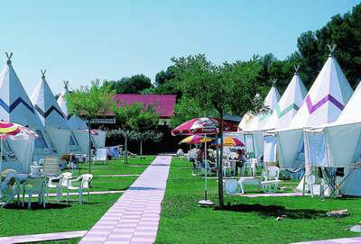 OK Corral Provenza-Alpi-Costa Azzurra - Cuges-les-Pins visuel 6/10 OK Corral Provenza-Alpi-Costa Azzurra - Cuges-les-Pins visuel 6/10