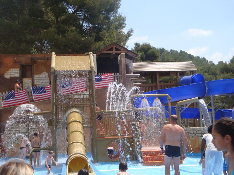 OK Corral Provenza-Alpi-Costa Azzurra - Cuges-les-Pins visuel 10/10 OK Corral Provenza-Alpi-Costa Azzurra - Cuges-les-Pins visuel 10/10