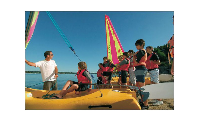 Parc du Charouzech Midi-Pirenei - Salles-Curan visuel 5/10 Parc du Charouzech Midi-Pirenei - Salles-Curan visuel 5/10