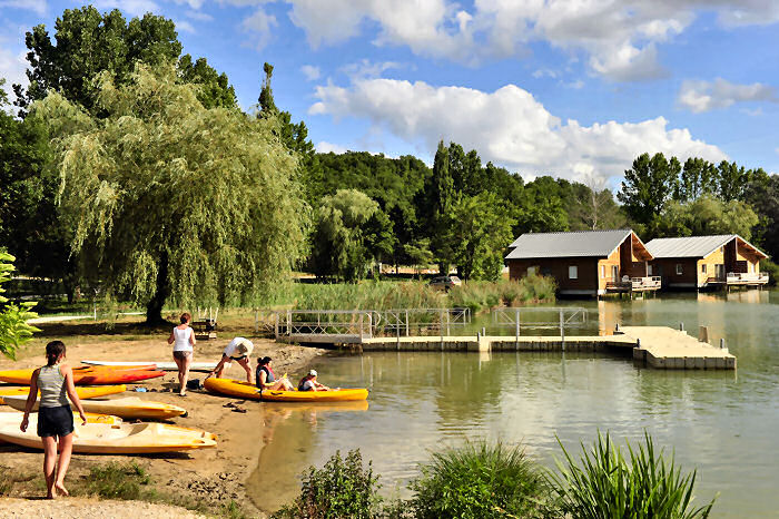 Résidence Les Cottages du Lac Aquitania - Coly visuel 8/10 Résidence Les Cottages du Lac Aquitania - Coly visuel 8/10