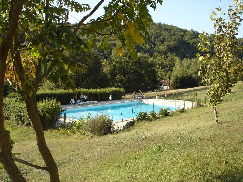 St Pierre de Rousieux Midi-Pirenei - Serviès visuel 2/6 St Pierre de Rousieux Midi-Pirenei - Serviès visuel 2/6