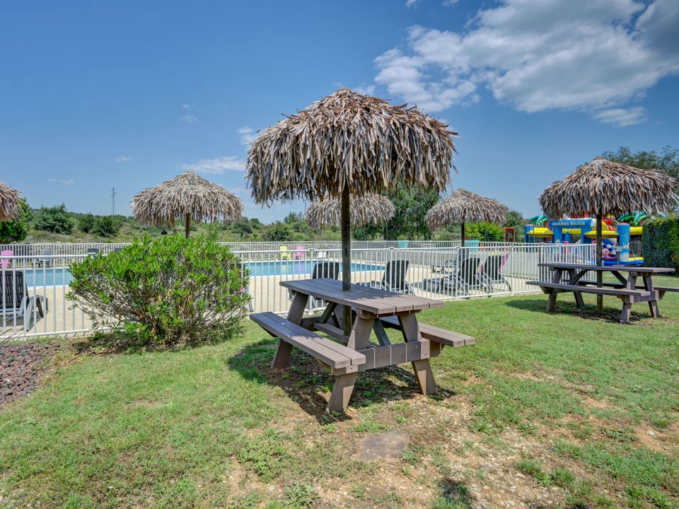 Beaume Giraud Rodano-Alpi - Balazuc visuel 7/13 Beaume Giraud Rodano-Alpi - Balazuc visuel 7/13