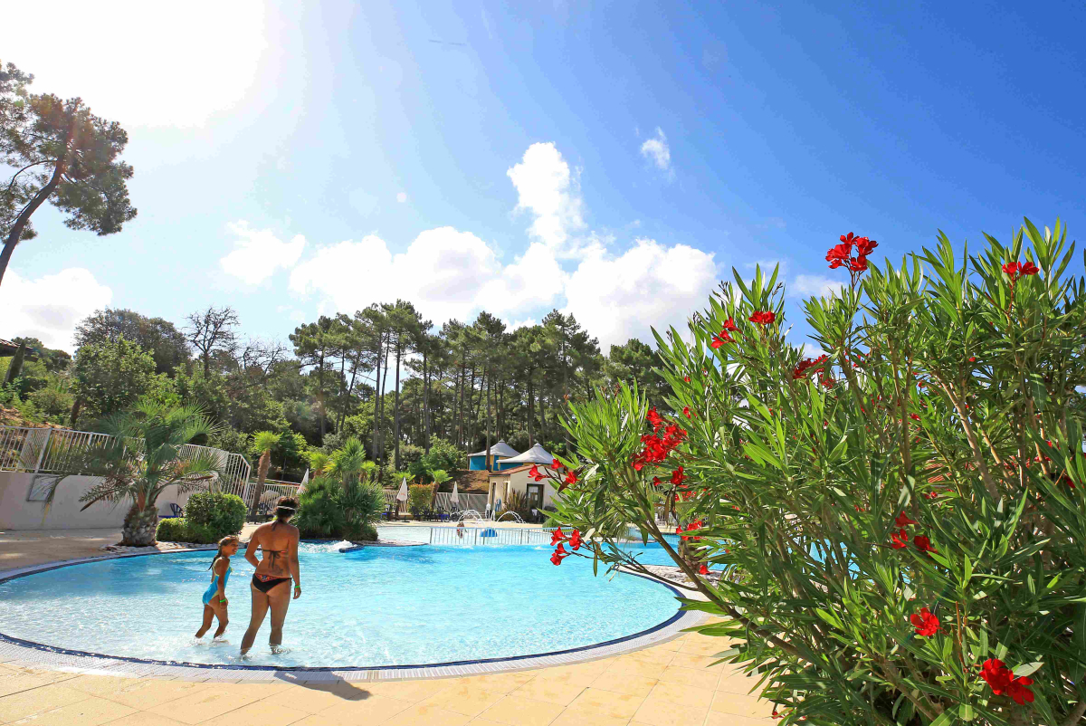 Domaine de Montcalm Poitou-Charentes - Les Mathes-La Palmyre visuel 4/5 Domaine de Montcalm Poitou-Charentes - Les Mathes-La Palmyre visuel 4/5