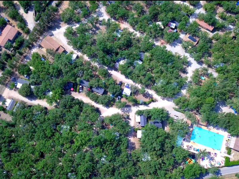 Domaine des Chênes Blancs Provenza-Alpi-Costa Azzurra - Saint-Saturnin-lès-Apt visuel 8/28 Domaine des Chênes Blancs Provenza-Alpi-Costa Azzurra - Saint-Saturnin-lès-Apt visuel 8/28