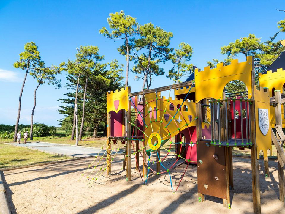 Domaine Résidentiel de plein-air Les Tamarins Poitou-Charentes - Le Bois-Plage-en-Ré visuel 4/9 Domaine Résidentiel de plein-air Les Tamarins Poitou-Charentes - Le Bois-Plage-en-Ré visuel 4/9
