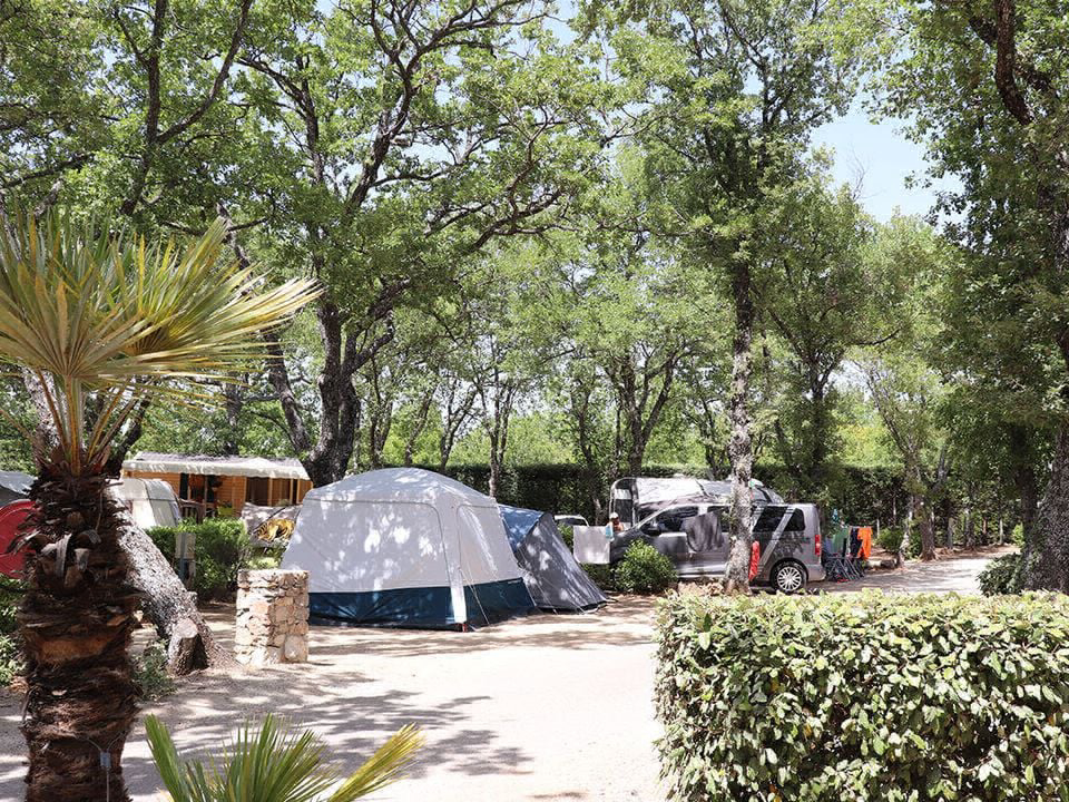 International Camping Provenza-Alpi-Costa Azzurra - Aups visuel 12/13 International Camping Provenza-Alpi-Costa Azzurra - Aups visuel 12/13